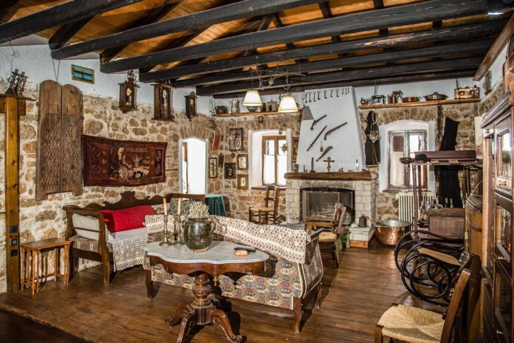 Willa Pontinos Old House Míloi Zewnętrze zdjęcie