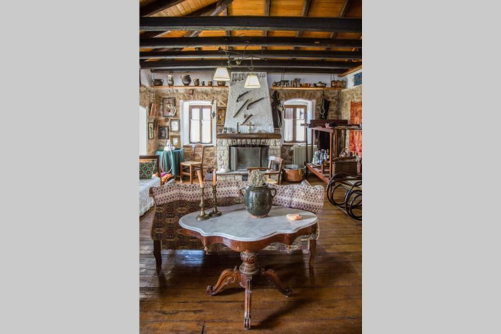 Willa Pontinos Old House Míloi Zewnętrze zdjęcie