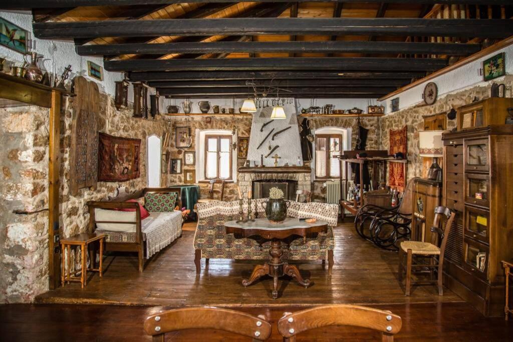 Willa Pontinos Old House Míloi Zewnętrze zdjęcie