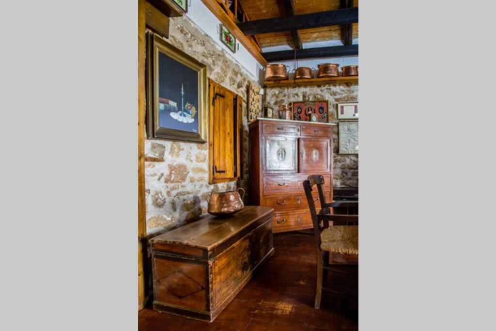 Willa Pontinos Old House Míloi Zewnętrze zdjęcie